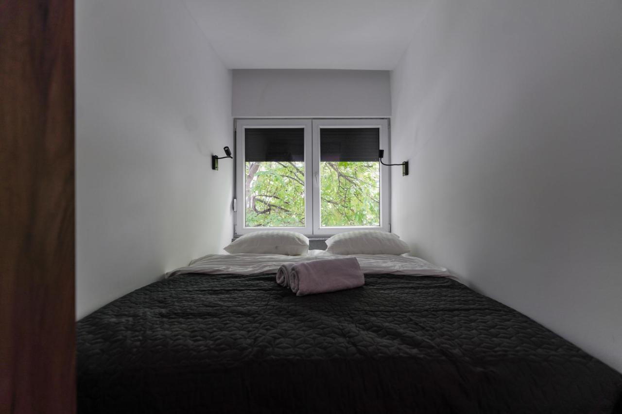 Hotel The White Tree Pristina Exterior foto