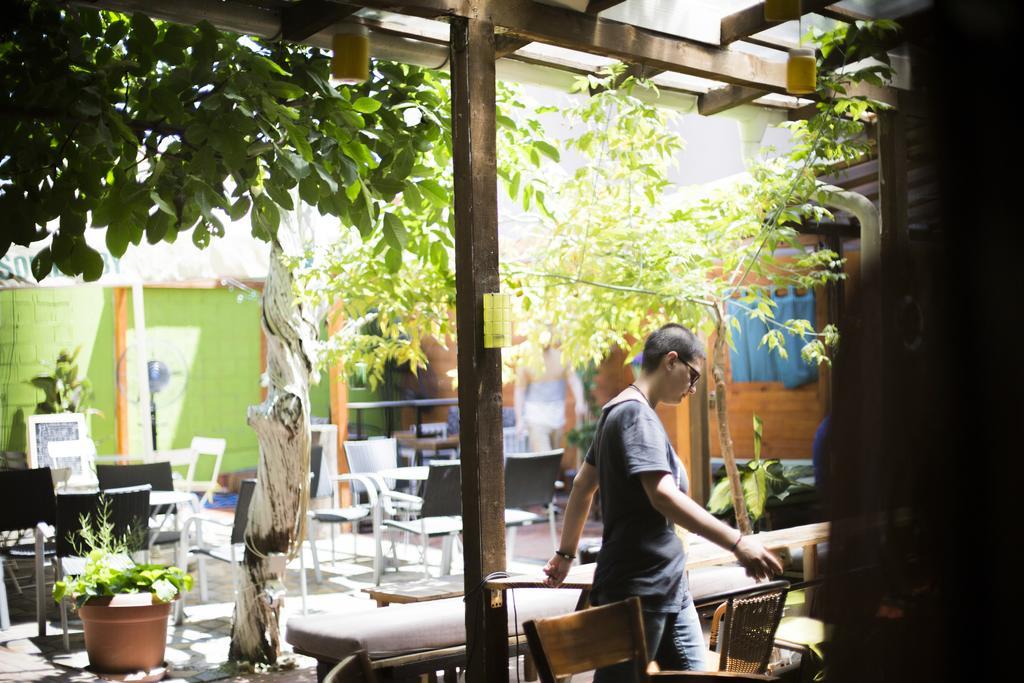 Hotel The White Tree Pristina Exterior foto